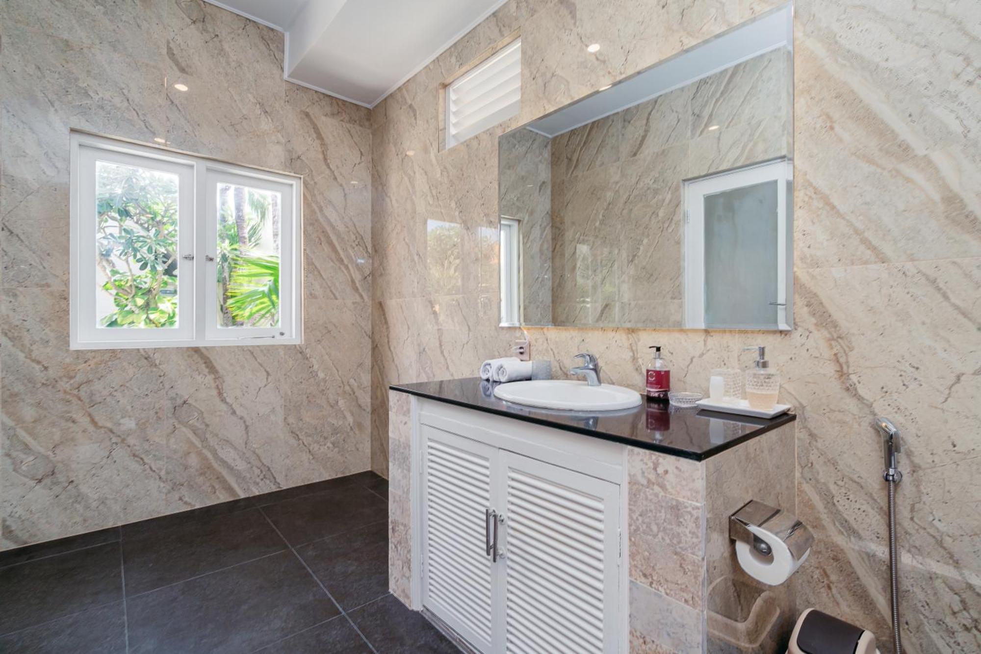 Green Garden Seminyak Villa מראה חיצוני תמונה