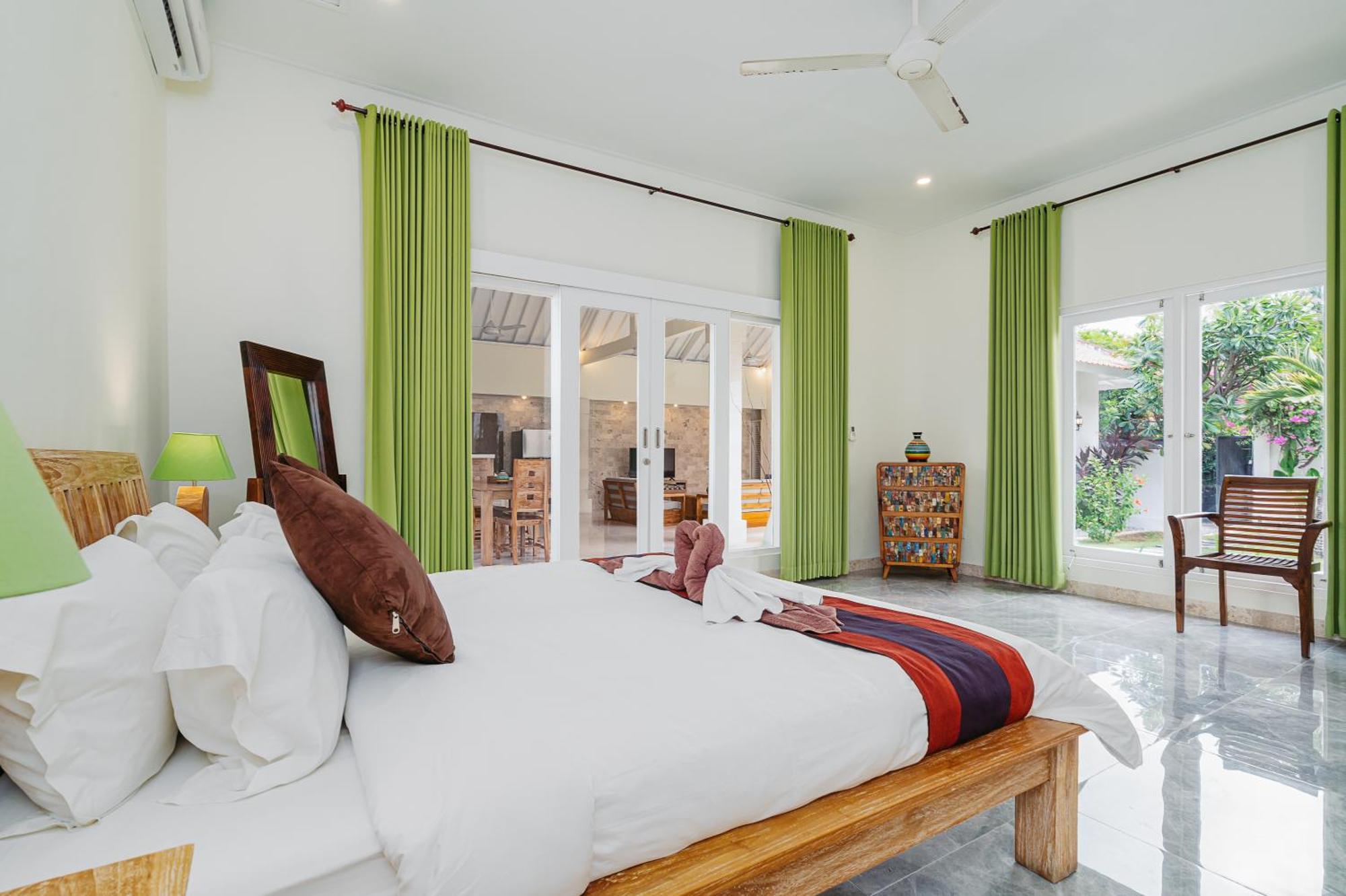 Green Garden Seminyak Villa מראה חיצוני תמונה