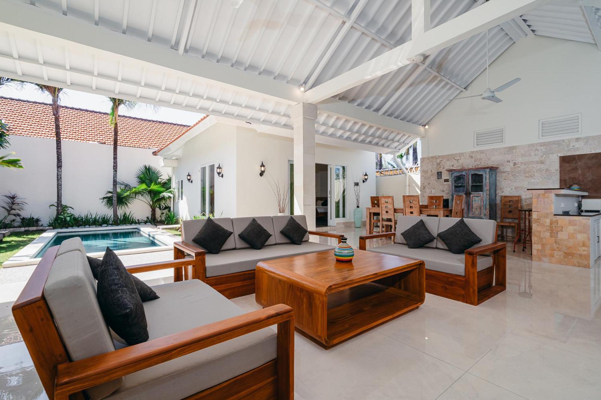 Green Garden Seminyak Villa מראה חיצוני תמונה