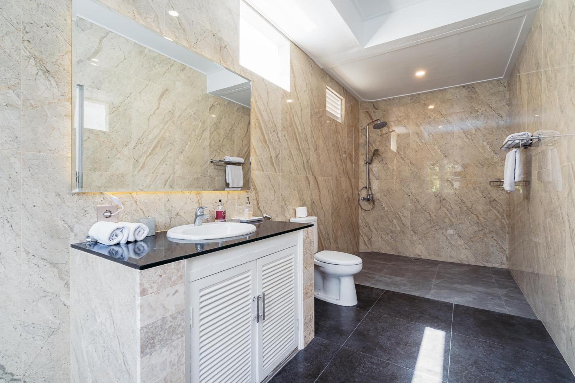 Green Garden Seminyak Villa מראה חיצוני תמונה